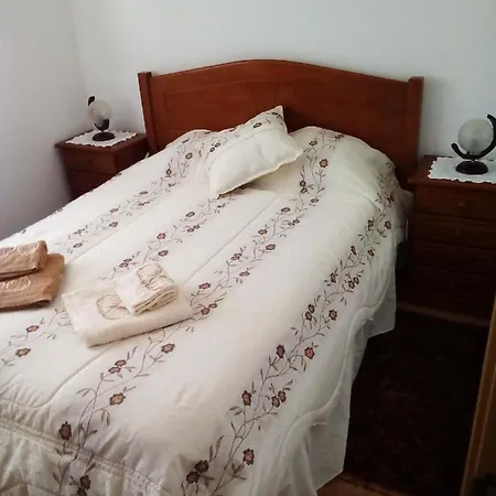 Casal Do Avo Francisco * Caldas Da Rainha