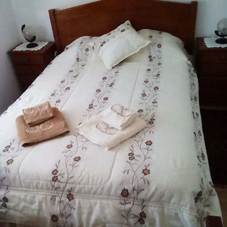 Casal Do Avo Francisco Caldas Da Rainha